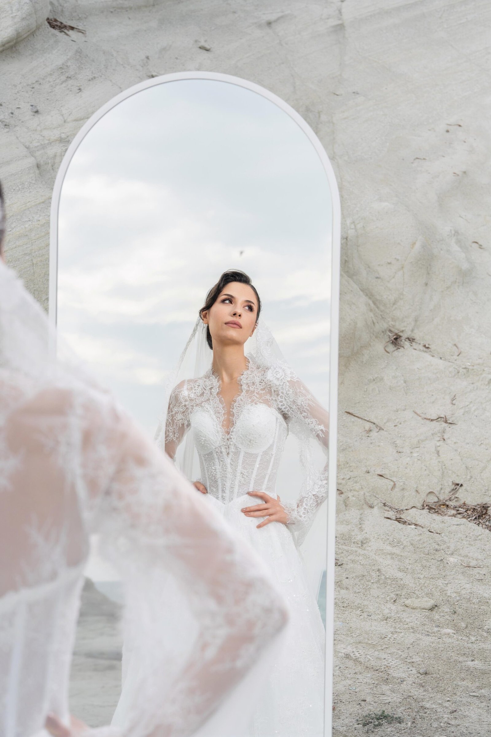 Pure Elegant Lunaris Model