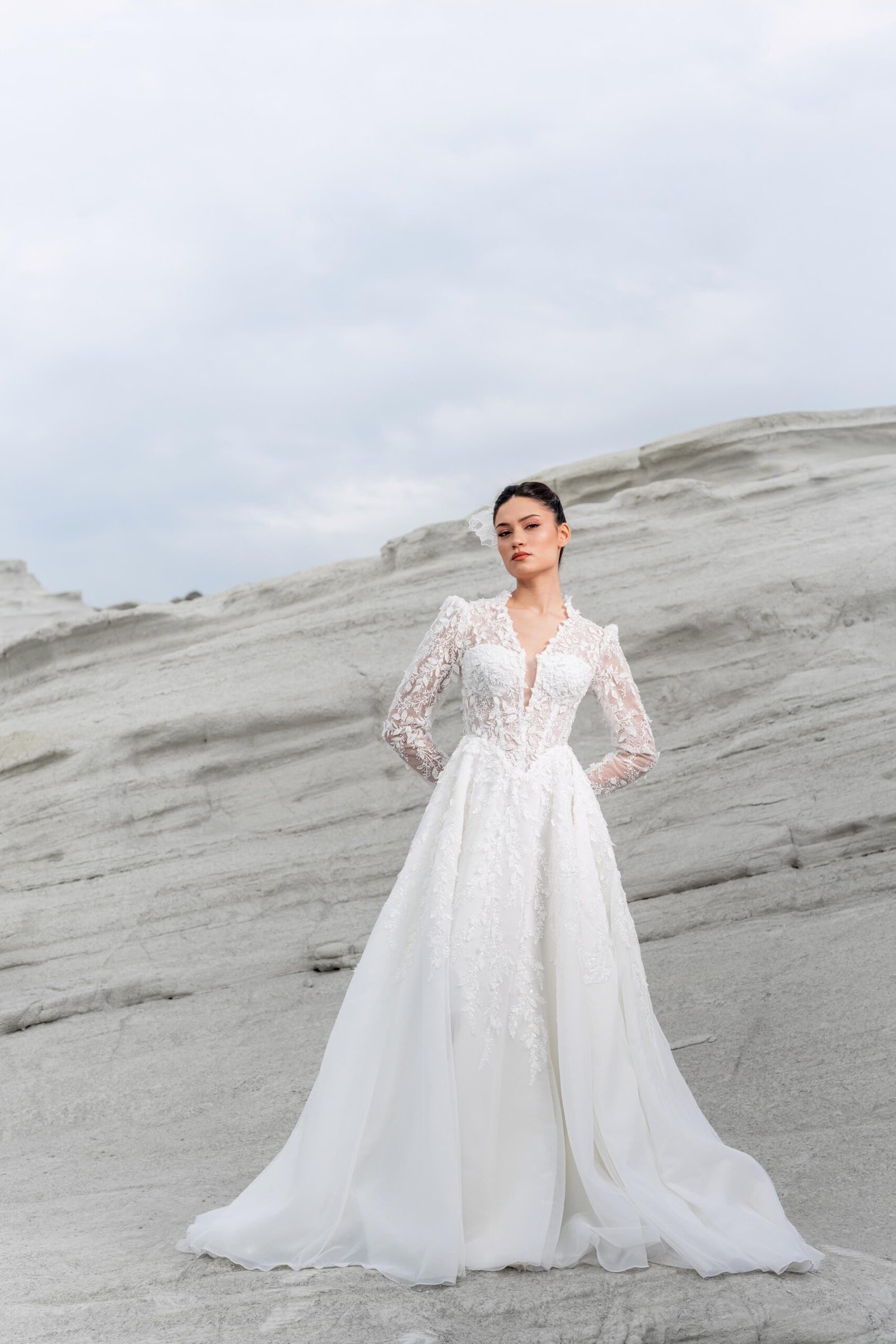 Pure Elegant Isolde Model