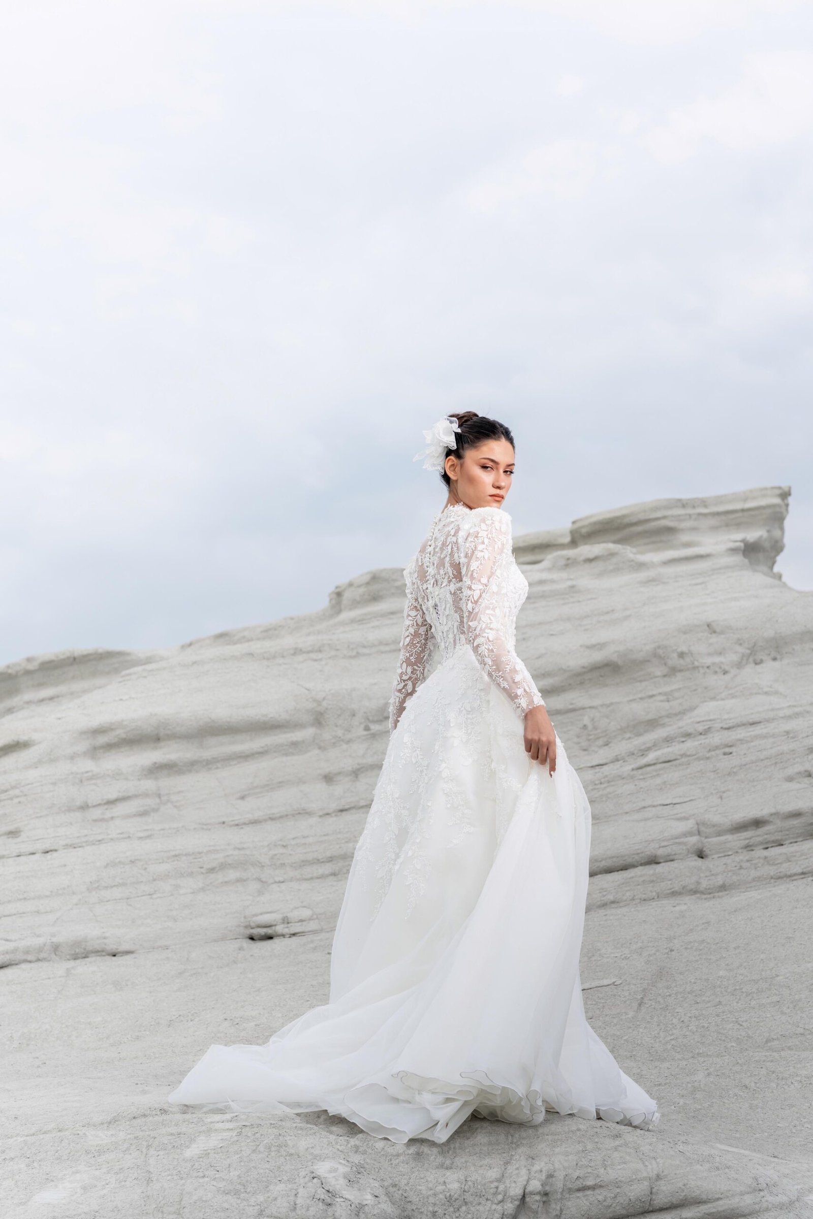 Pure Elegant Isolde Model